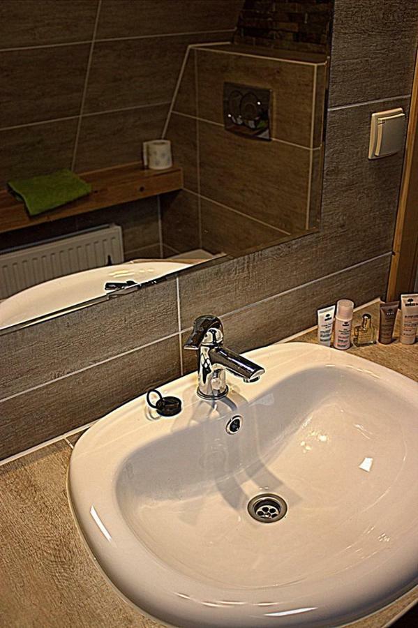 Pokoje Granaty Zab Ngoại thất bức ảnh